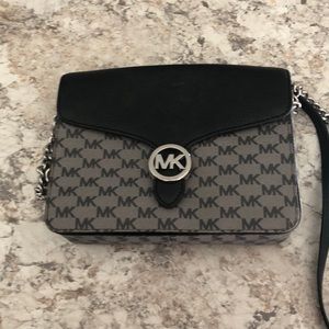 Michael Kor’s purse. Last price drop!